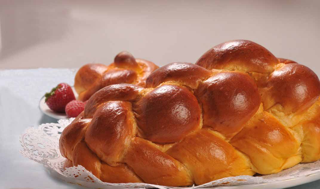 Challah bread from Simply Delicious Bakers